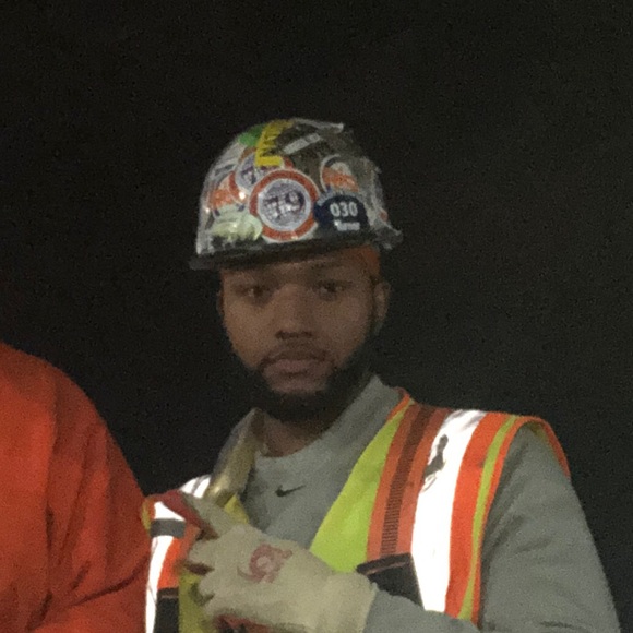 Meet your Posher, Darrell - Picture 2 of 5